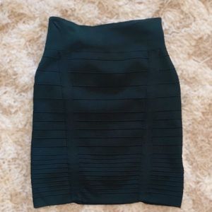 Small - bodycon black skirt